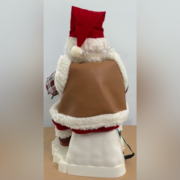 Holiday Time Santa Ice Fishing Animated Decor - Picture 8 of 17